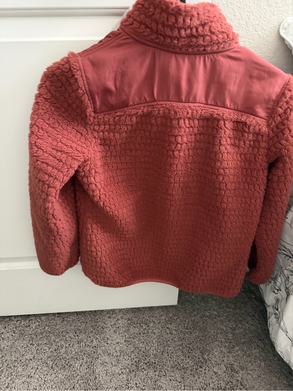 Excellent condition Girls Reebox fleece jacket - Picture 2 of 3